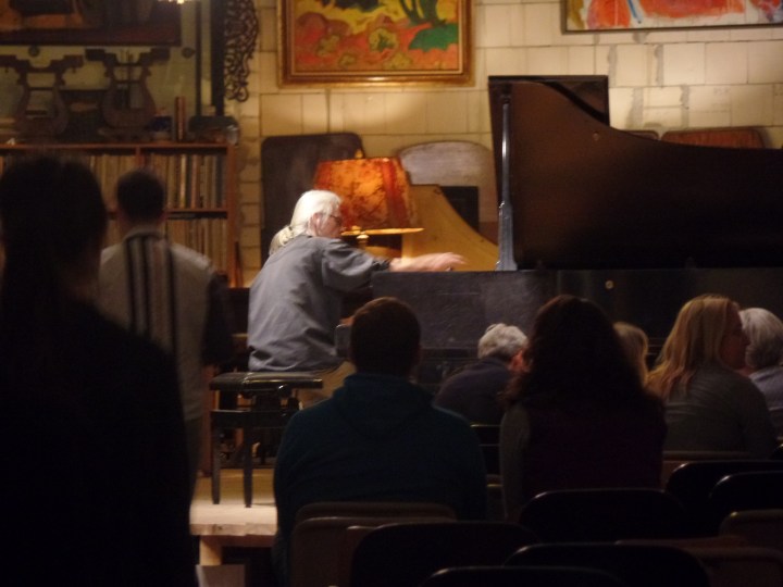 Time for a little tuning Piano Salon Christophori